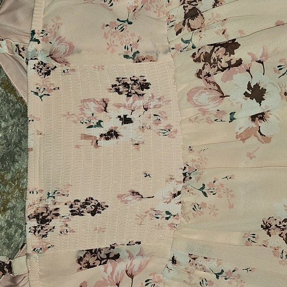 Torrid Blush Pink Floral Chiffon Sharkbite Tunic Cami size Large - Picture 9 of 11